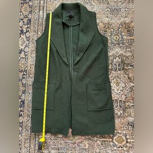 Tahari Women’s M Olive Green Long Vest